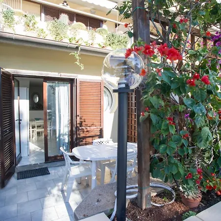 Monolocale Il Porto 3 公寓 阿祖罗港